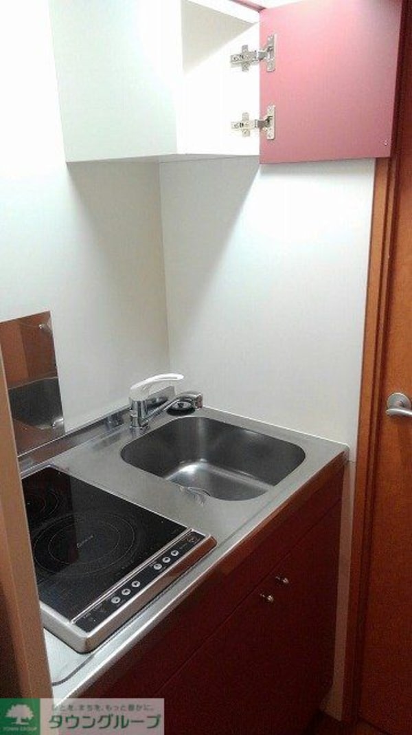 キッチン(安全設計の電磁調理器です。)