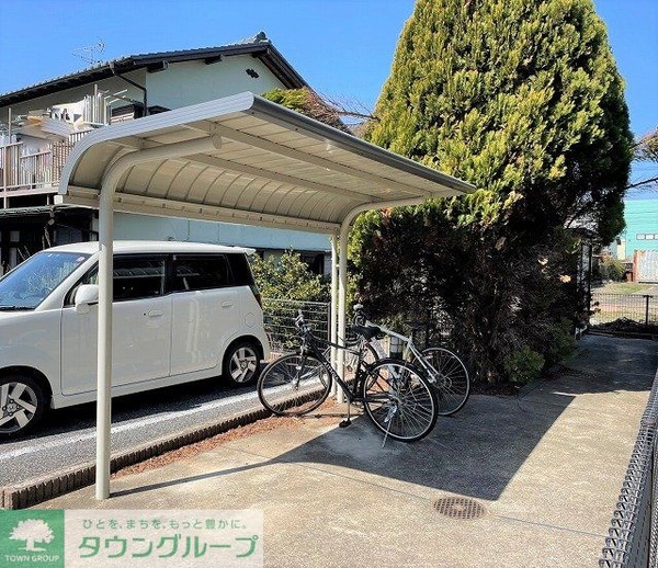 その他(屋根付き自転車置き場)