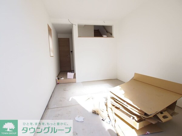 リビング・居室(※同タイプ１号室の写真です　反転あり　中部屋あり)