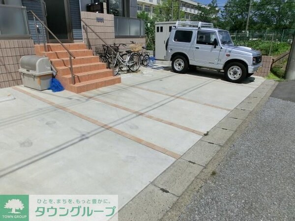 駐車場(敷地内駐車場あります)