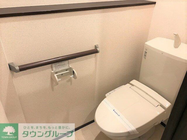 物件内観写真5　(1Ｆのみ手すり付き)