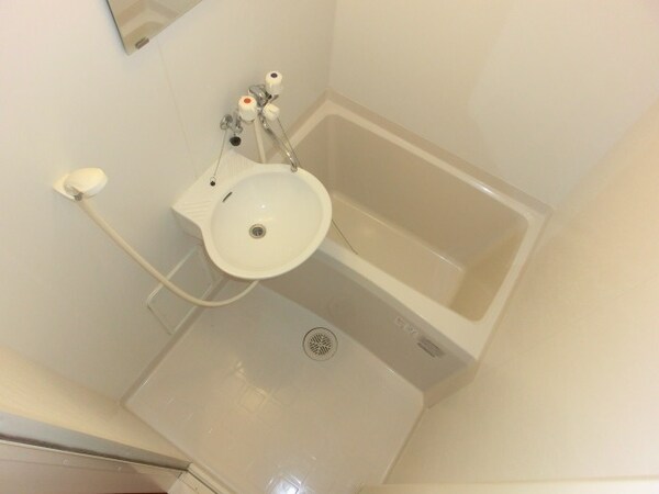 バス／シャワールーム等(浴室乾燥機付き)