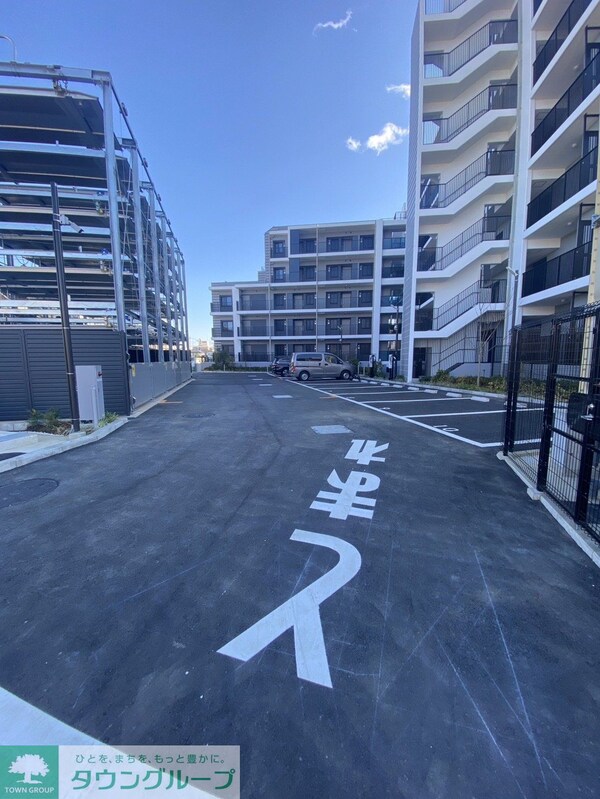 駐車場(駐車場　建築中)