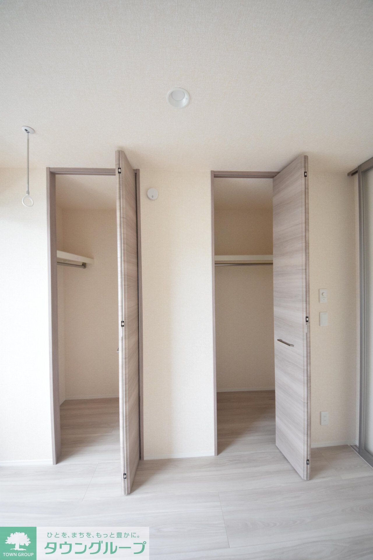 物件内観写真5　(収納)