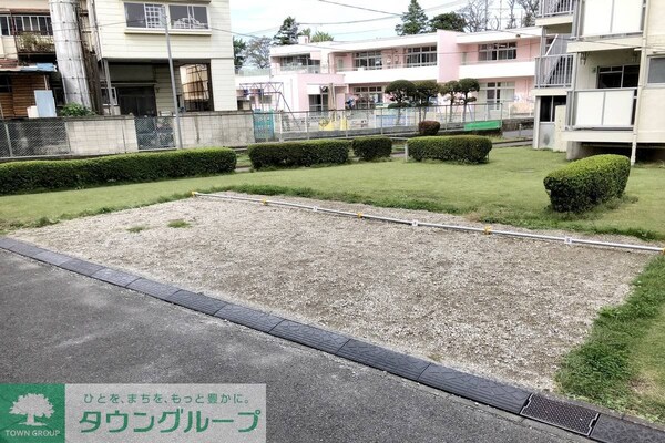 駐車場(駐車場)