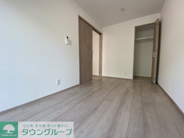 寝室(同じ間取りの１階の写真です。)