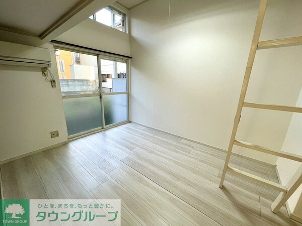 リビング・居室(※別部屋参考写真)