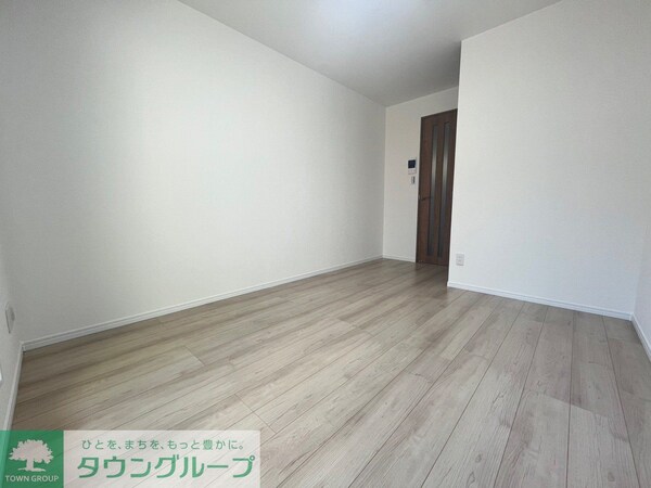 リビング・居室(同物件、別部屋写真となります。)