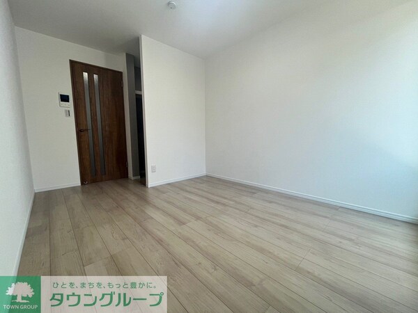 リビング・居室(同物件、別部屋写真となります。)