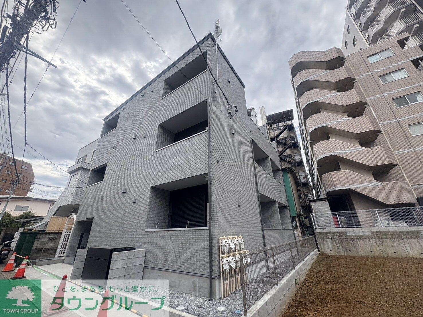 物件外観写真1　(外観)