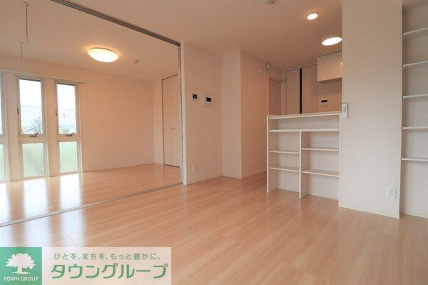 リビング・居室(※別号室参考写真です)