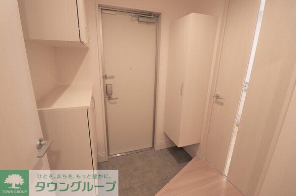 玄関(※別号室参考写真です)