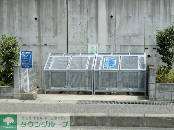 共有部分(ゴミ置き場)
