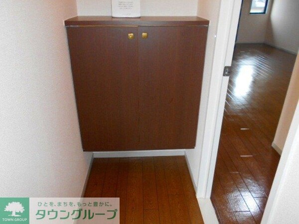 玄関(※別号室参考写真です)