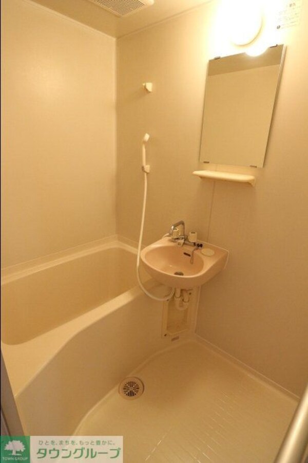 バス／シャワールーム等(※別号室参考写真です)