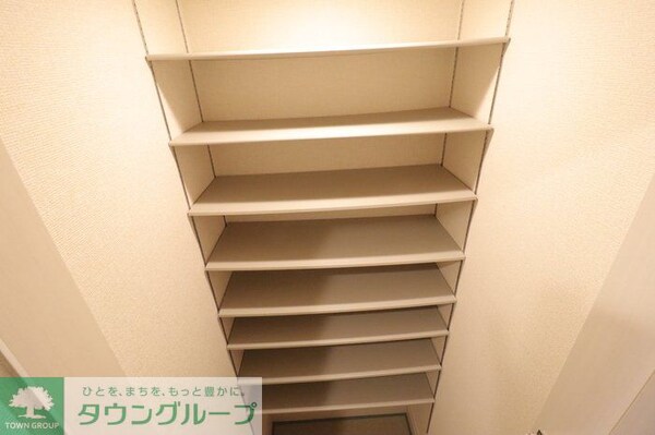 玄関(※別号室参考写真です)