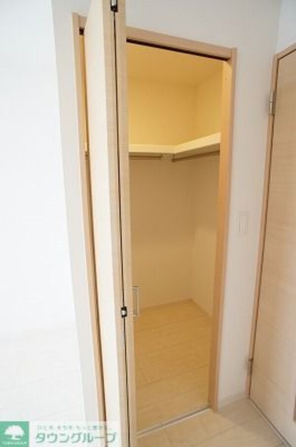 収納(ウォークインクローゼット)