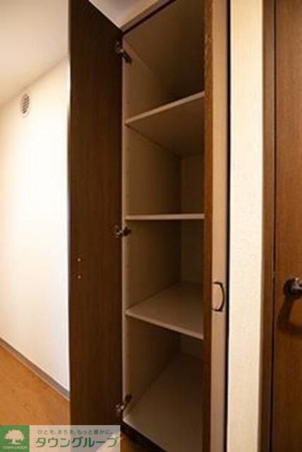 玄関(※写真は同タイプ住戸です。)