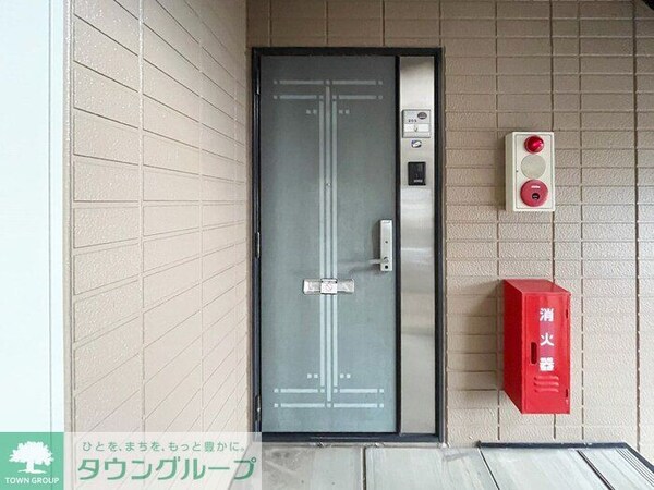 玄関(お問合せは【タウンハウジング】まで！※現地待合わせ相談可！)