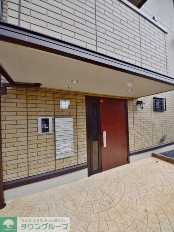 エントランス(お部屋探しはタウンハウジング千葉店にお任せ下さい♪)