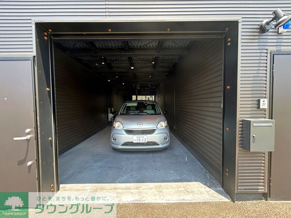 駐車場(西船橋店の相方！パッソちゃんです♪)