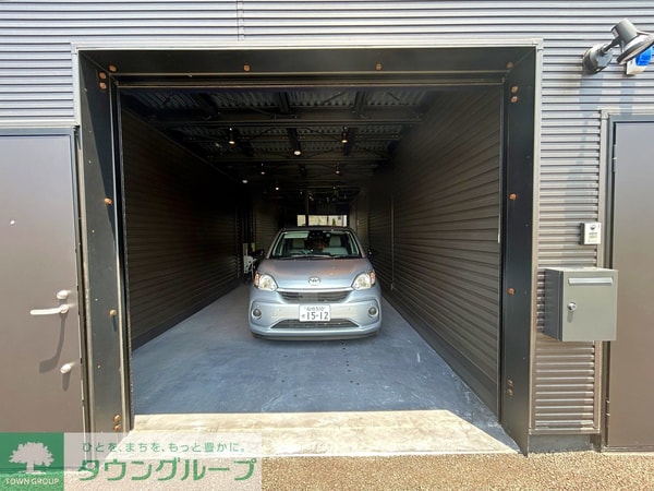 駐車場(西船橋店の相方！パッソちゃんです♪)
