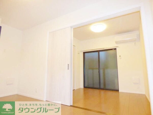 リビング・居室(現地待ち合わせ歓迎♪お問合せはタウンハウジング千葉店まで！)