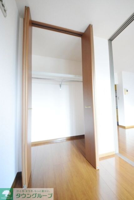 物件内観写真9　(大きめの収納)