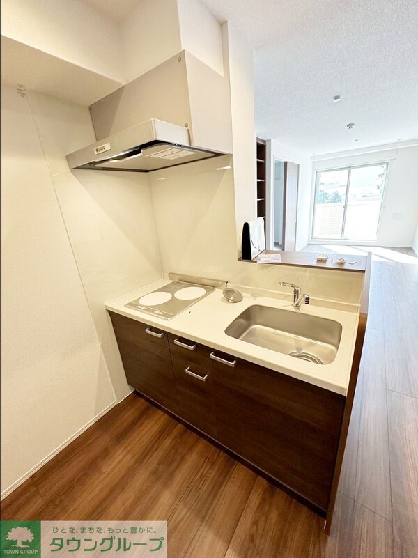 キッチン(※同間取り別号室写真（床建具の色が異なる場合有）)