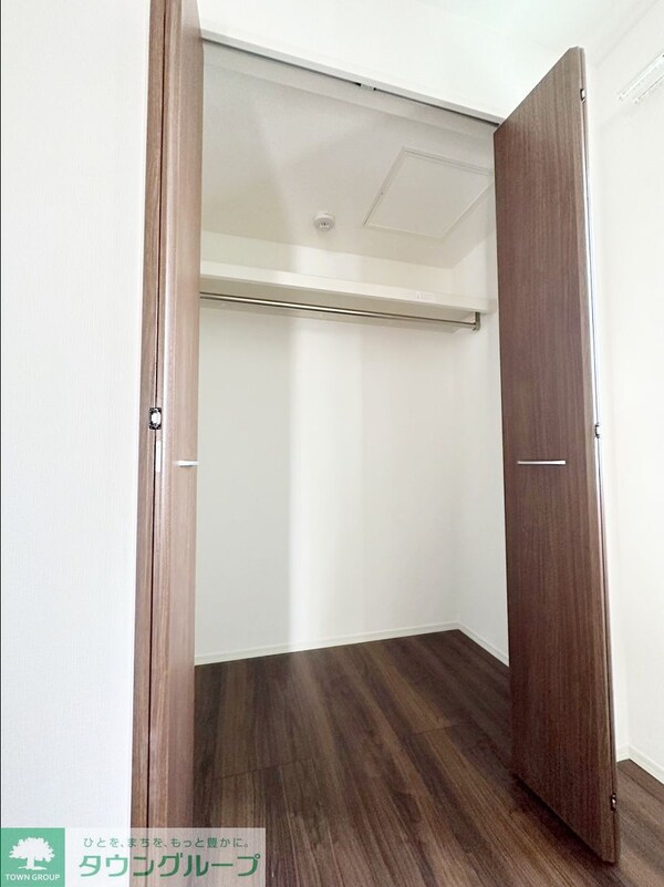 収納(※同間取り別号室写真（床建具の色が異なる場合有）)