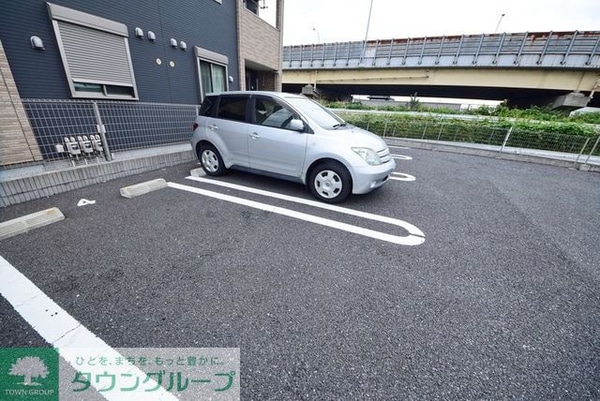 駐車場(現地待ち合わせ歓迎♪お問合せはタウンハウジング千葉店まで！)