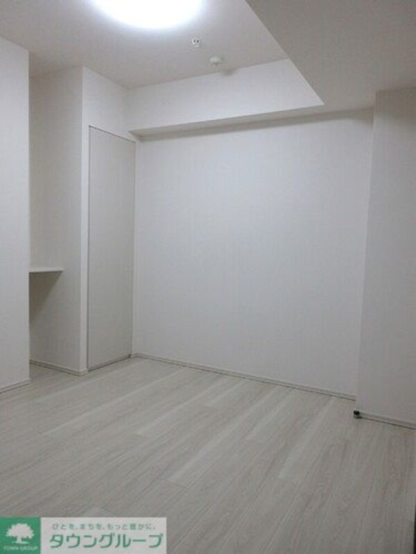 リビング・居室(洋室約5.3畳　内装前)