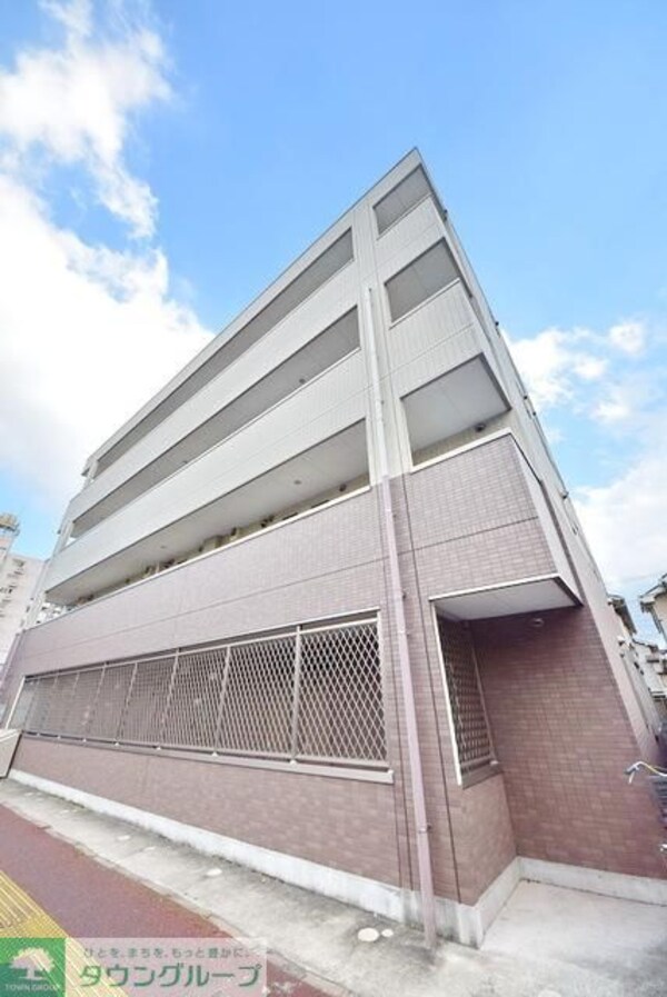 外観(しっかりとした重量鉄骨造)