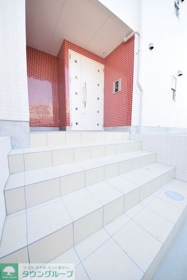 エントランス(お部屋探しは【タウンハウジング千葉店】にお任せ下さい♪)