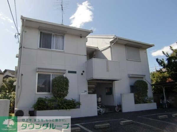 外観(周辺は静かな住宅街です。)