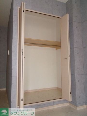 物件内観写真9　(ゆとりの収納です)