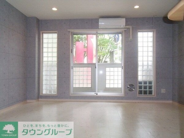 その他室内・内装(日当り良好の明るい室内です)