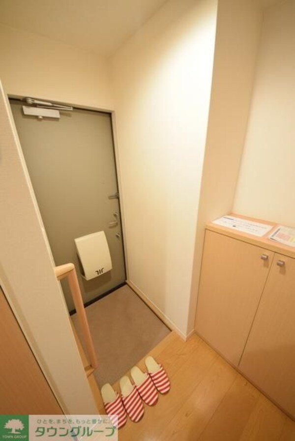 玄関(お部屋探しは【タウンハウジング千葉店】にお任せ下さい♪)