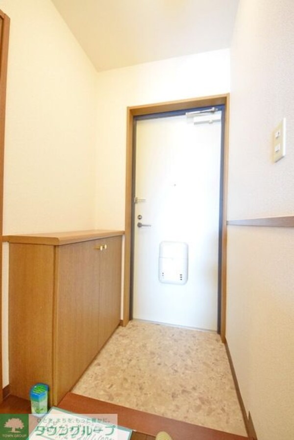 玄関(お問合せはタウンハウジングまで！※現地待合わせ相談可能)