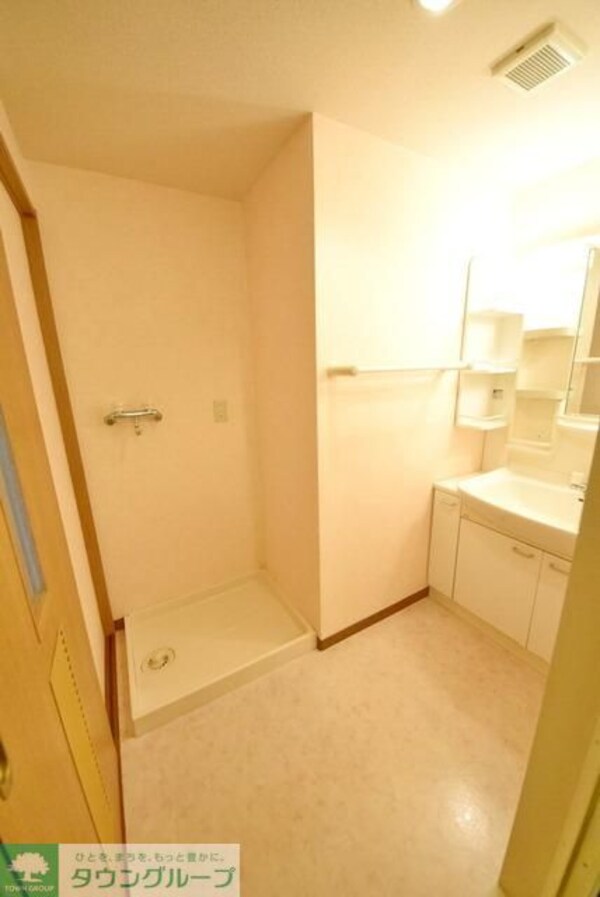 洗面(清潔感のある洗面脱衣所)