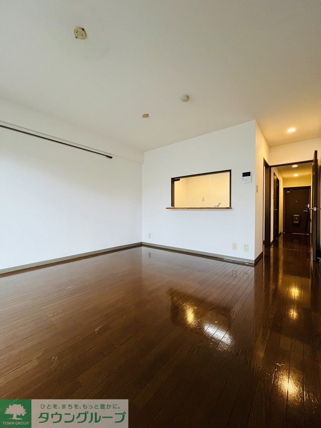 物件内観写真10　(リビング/居室)