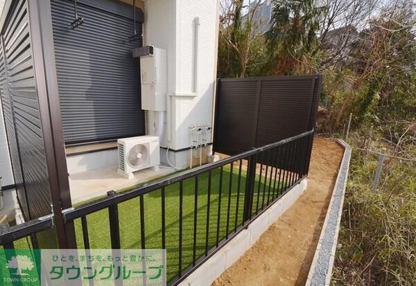 バルコニー(１階は大きな専用庭です)