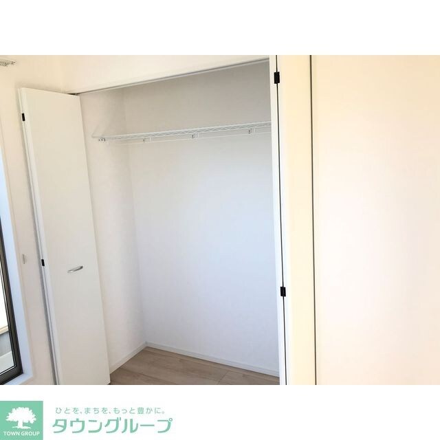 物件内観写真13　(洋室7.3帖)