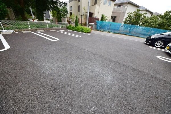 駐車場(詳細はタウンハウジングまで！043-290-8070)