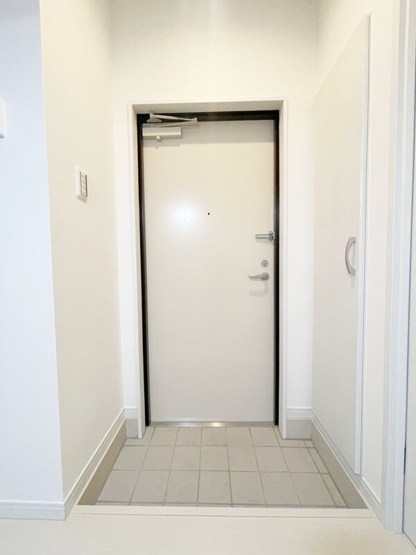 玄関(お部屋探しは【タウンハウジング千葉店】にお任せ下さい♪)