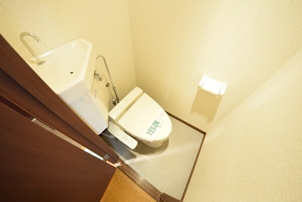 トイレ(お部屋探しはタウンハウジング千葉店へお任せください。)