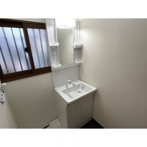 物件内観写真11　(洗面)