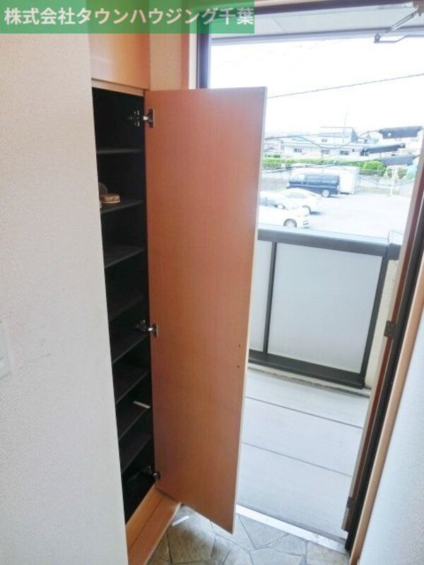 玄関(お部屋探しは【タウンハウジング千葉店】にお任せ下さい♪)