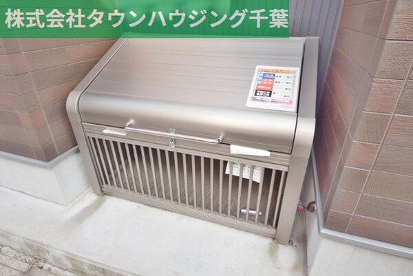 共有部分(敷地内のダストボックス)