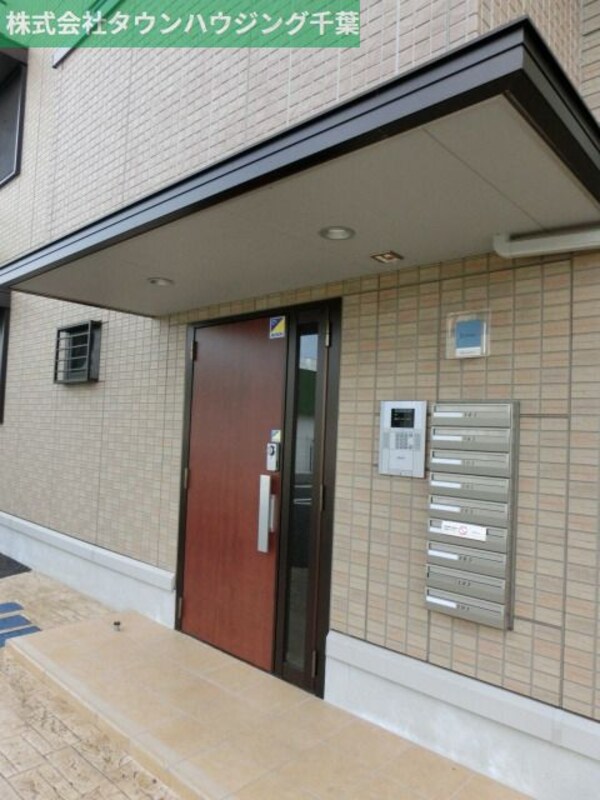 エントランス(お部屋探しは【タウンハウジング千葉店】にお任せ下さい♪)